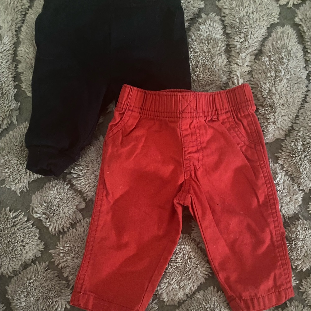 2 pair of 0-3 month pants